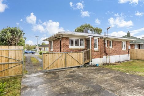 Photo of property in 21 Edinburgh Avenue, Rosehill, Papakura, 2113