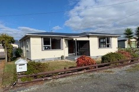 Photo of property in 42 Disraeli Street, Westport, 7825