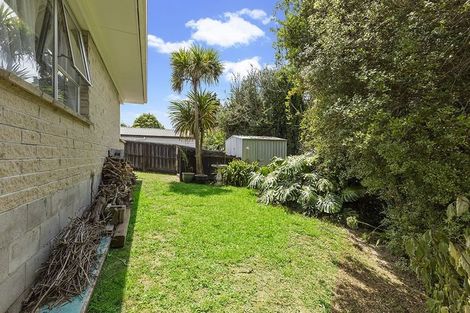 Photo of property in 2/10 Roseburn Place, Pakuranga, Auckland, 2010
