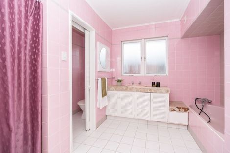 Photo of property in 16 Clements Crescent, Queenwood, Hamilton, 3210