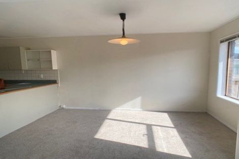 Photo of property in 7/33 Swanson Road, Henderson, Auckland, 0610