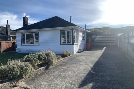 Photo of property in 51 Bull Avenue, Wainuiomata, Lower Hutt, 5014