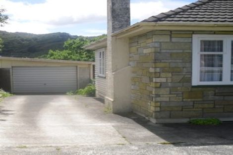 Photo of property in 33 Main Road, Wainuiomata, Lower Hutt, 5014