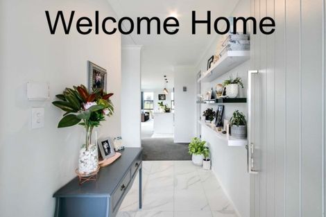 Photo of property in 14 Ruakituri Place, Te Awa, Napier, 4110