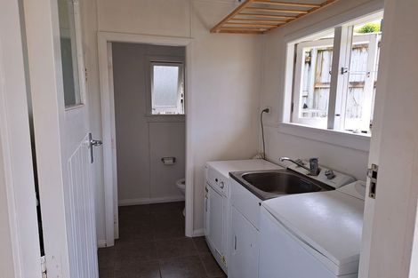 Photo of property in 194a Ngamotu Road, Spotswood, New Plymouth, 4310