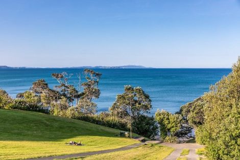 Photo of property in 27 Chelverton Terrace, Red Beach, 0932