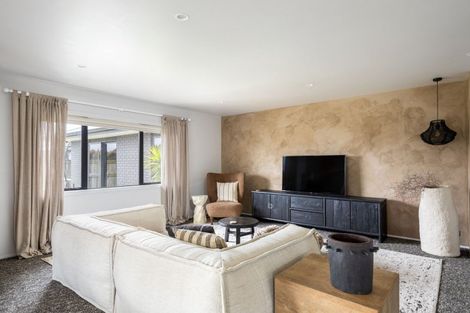 Photo of property in 3 Customhouse Street, Bell Block, New Plymouth, 4312