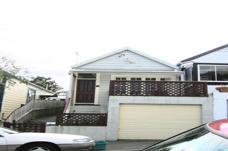 Photo of property in 19 Milton Street, Berhampore, Wellington, 6023