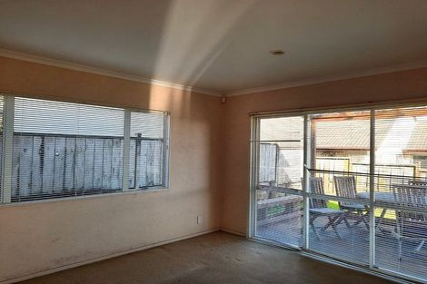 Photo of property in 6 Stellamaris Way, Northpark, Auckland, 2013