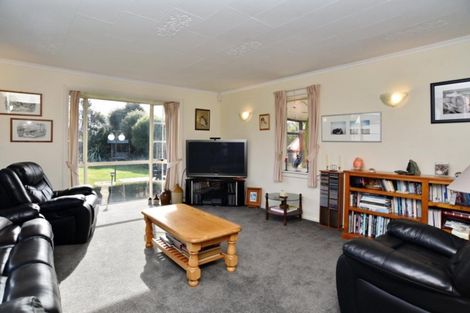 Photo of property in 11 Emlyn Place, Avondale, Christchurch, 8061