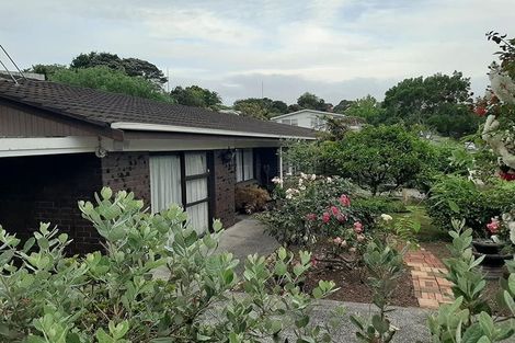 Photo of property in 1/2a Takapu Street, Henderson, Auckland, 0612