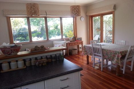 Photo of property in 212 Muritai Road, Eastbourne, Lower Hutt, 5013