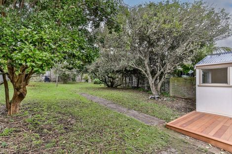 Photo of property in 4/5 Edgars Road, Westmere, Auckland, 1022