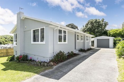 Photo of property in 55 Rangituhi Crescent, Takapuwahia, Porirua, 5022