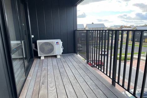 Photo of property in 205/28c Eileen Newey Place, Henderson, Auckland, 0612