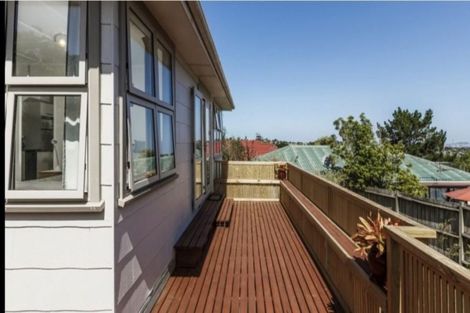 Photo of property in 1/412 East Coast Road, Sunnynook, Auckland, 0630