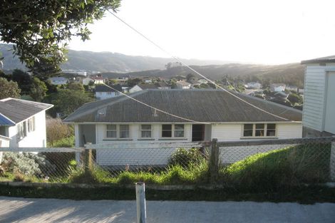 Photo of property in 34 Hereford Street, Cannons Creek, Porirua, 5024