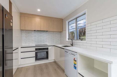 Photo of property in 57 Sunline Avenue, Massey, Auckland, 0614