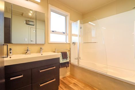 Photo of property in 22 Arrow Crescent, Holmes Hill, Oamaru, 9401