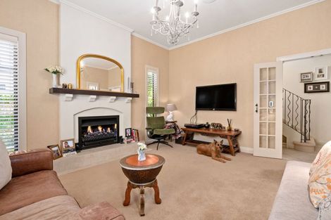 Photo of property in 35 The Esplanade, Huntington, Hamilton, 3210