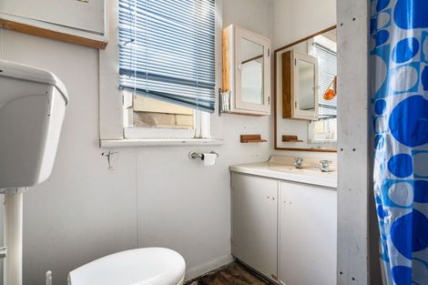 Photo of property in 101a Whitby Place, Whangamata, 3620