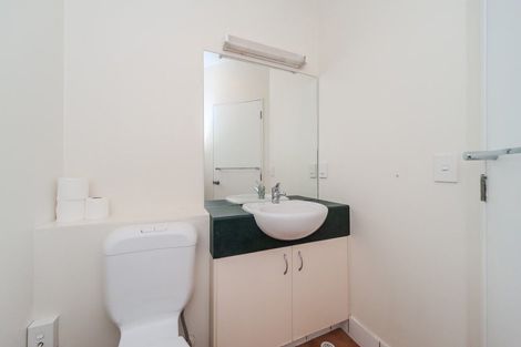 Photo of property in Terrace Tower Apartments, 10e/126 The Terrace, Wellington Central, Wellington, 6011