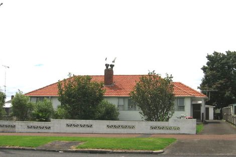 Photo of property in 100 Tripoli Road, Panmure, Auckland, 1072