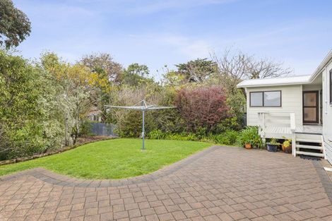 Photo of property in 66 Renown Road, Raumati South, Paraparaumu, 5032