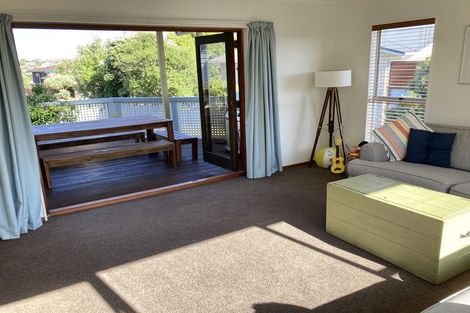 Photo of property in 11 Bay Vista Drive, Red Beach, 0932