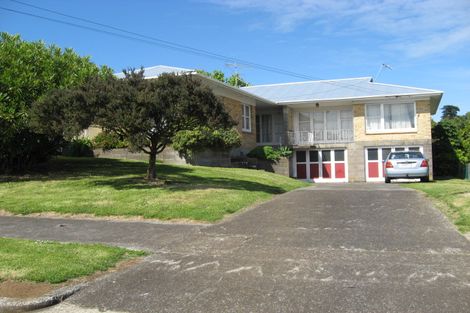 Photo of property in 87 Kiwi Esplanade, Mangere Bridge, Auckland, 2022