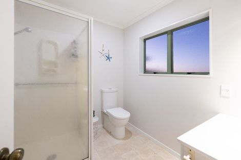 Photo of property in 18 Vanderbilt Place, Welcome Bay, Tauranga, 3112