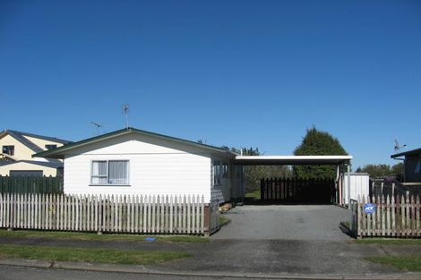 Photo of property in 12 Moore Crescent, Carterton, 5713