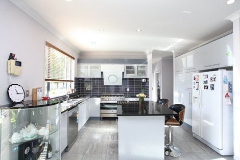 Photo of property in 50 Amberwood Drive, Northpark, Auckland, 2013