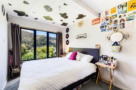 Photo of property in 13a Ferry Road, Days Bay, Lower Hutt, 5013