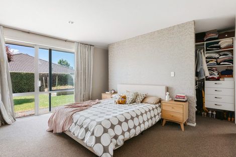 Photo of property in 58 Kayelene Place, Omokoroa, 3114