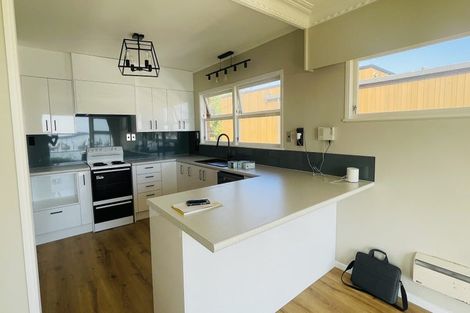 Photo of property in 11 Riverlea Avenue, Pakuranga, Auckland, 2010