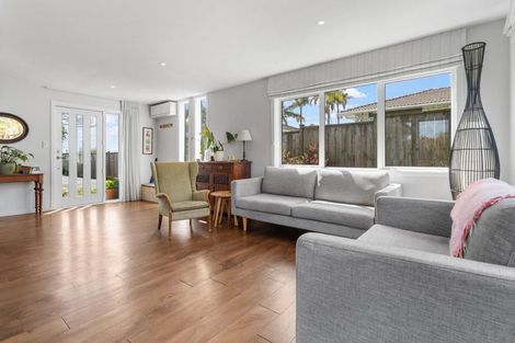 Photo of property in 64b Muir Avenue, Mangere Bridge, Auckland, 2022