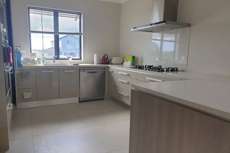 Photo of property in 47 Mackay Drive, Greenhithe, Auckland, 0632