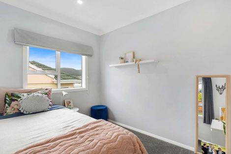 Photo of property in 13 Tawa Terrace, Tawa, Wellington, 5028