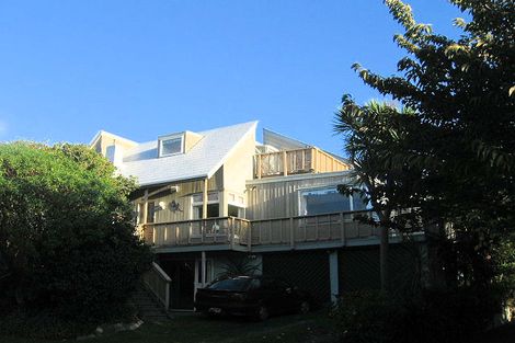 Photo of property in 3 Whyte Street, Paraparaumu Beach, Paraparaumu, 5032