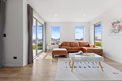 Photo of property in 36 Botanical Heights Drive, Waipahihi, Taupo, 3330