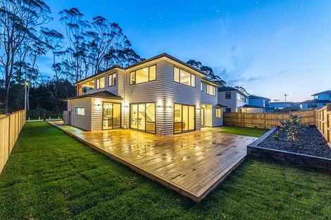 Photo of property in 9 David Rogers Lane, Swanson, Auckland, 0614