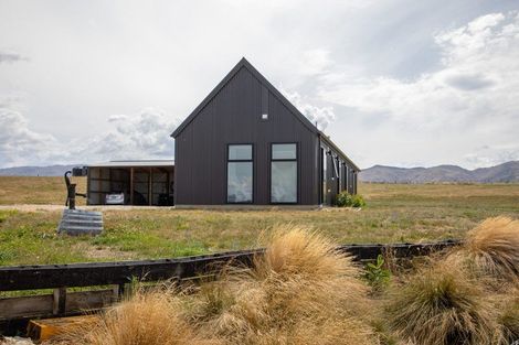 Photo of property in 20 Golden Heights Road, Springvale, Alexandra, 9393