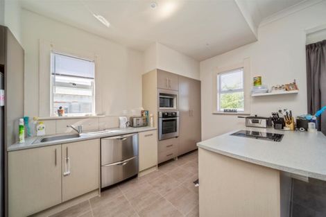 Photo of property in 8 Argyle Street, Hawera, 4610