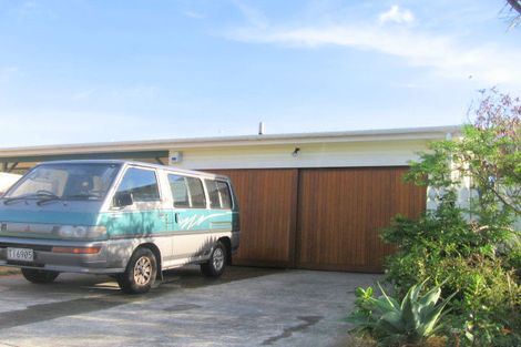 Photo of property in 33 Bosun Terrace, Whitby, Porirua, 5024