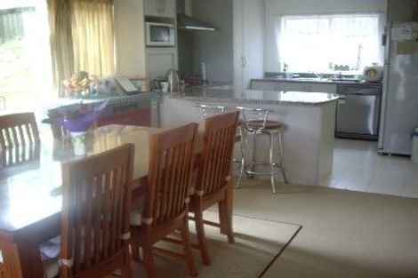 Photo of property in 18b Becroft Drive, Forrest Hill, Auckland, 0620