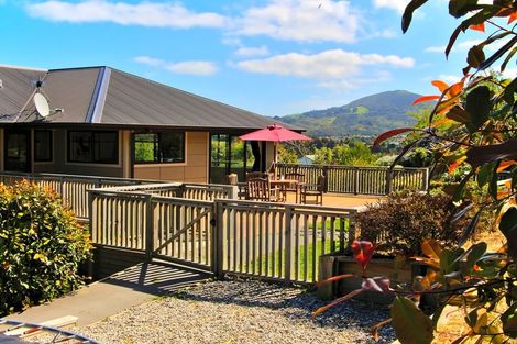 Photo of property in 11 Thomson Street, Green Island, Dunedin, 9018