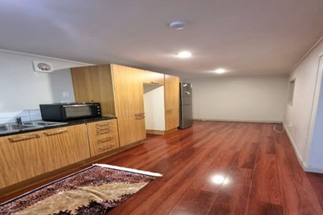Photo of property in 27 Northumberland Avenue, Belmont, Auckland, 0622