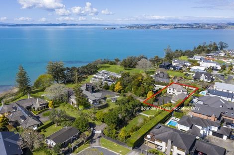 Photo of property in 33 Seymour Road, Mellons Bay, Auckland, 2014