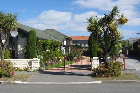 Photo of property in 8a Heron Street, Southshore, Christchurch, 8062